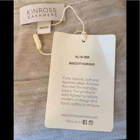 Kinross  super soft, handcrafted 100% cashmere stripe print crew neck sw… - Picture 5 of 6